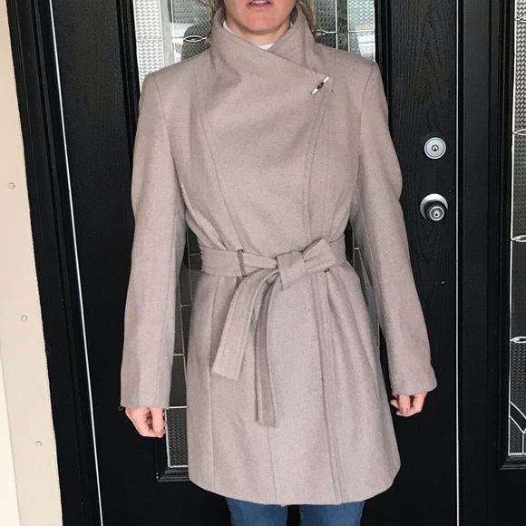 ** PRICE DROP** Calvin Klein Wool belted wrap coat - Picture 3 of 8